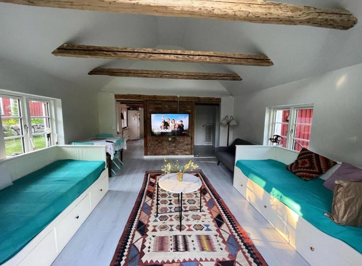 Mysig Stuga Naera Aestad Vingard & Spa Villa Exterior photo